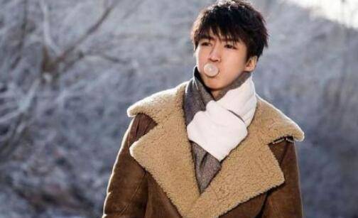 按摩棒按摩腹部治療失眠